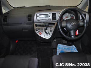 Toyota / Wish 2003 2.0 Petrol