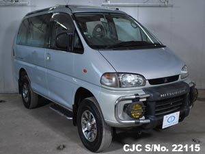Mitsubishi / Delica 1996 3.0 Petrol