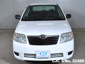Front View of Toyota Corolla