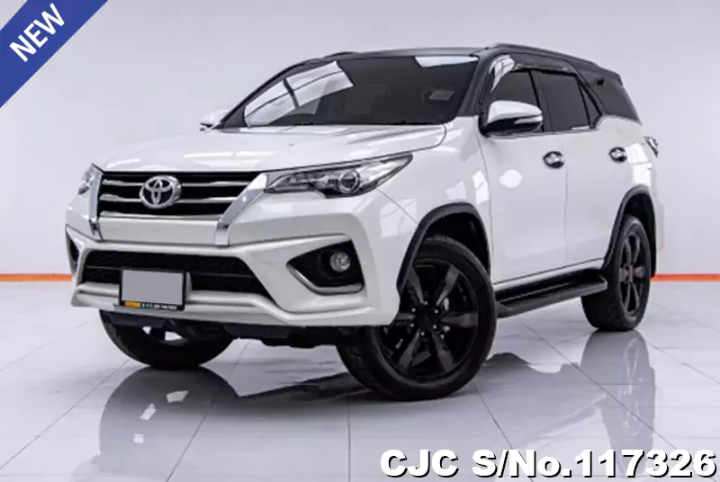 2017 Toyota / Fortuner Stock No. 117326