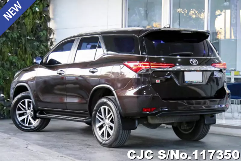 2016 Toyota / Fortuner Stock No. 117350