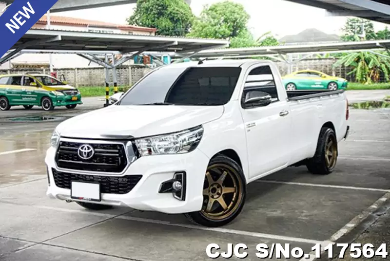2018 Toyota / Hilux / Revo Stock No. 117564