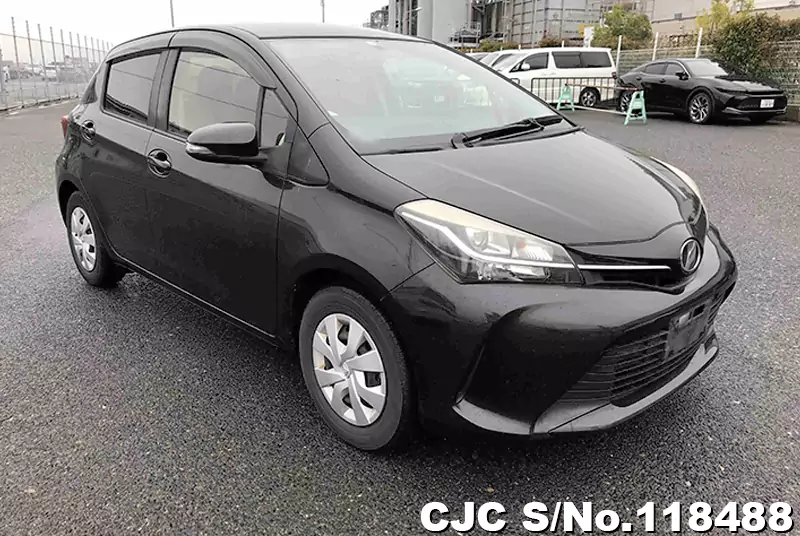 2015 Toyota / Vitz Stock No. 118488