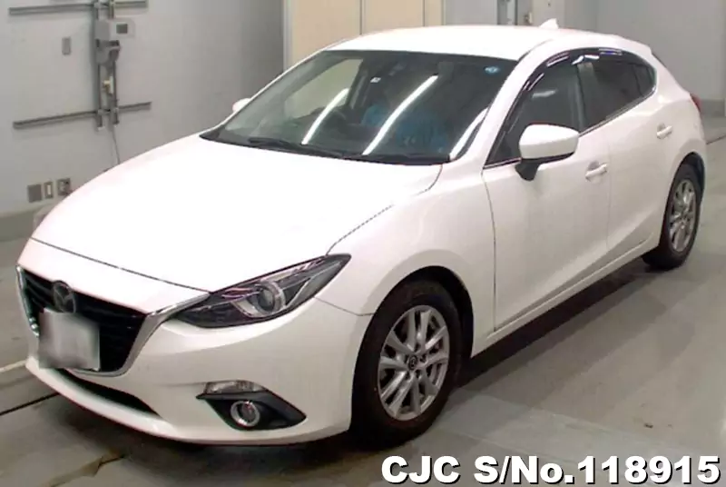 2015 Mazda / Axela Stock No. 118915