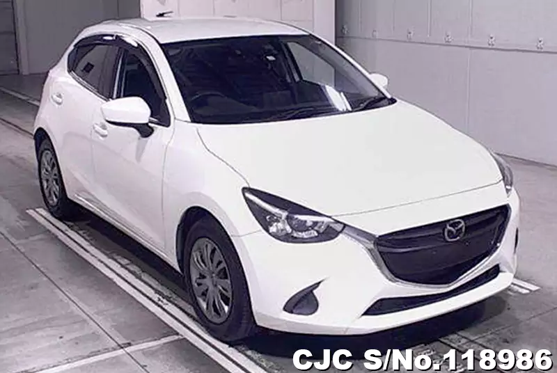 2015 Mazda / Demio Stock No. 118986