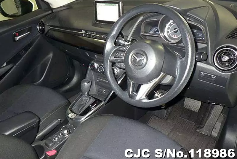 2015 Mazda / Demio Stock No. 118986