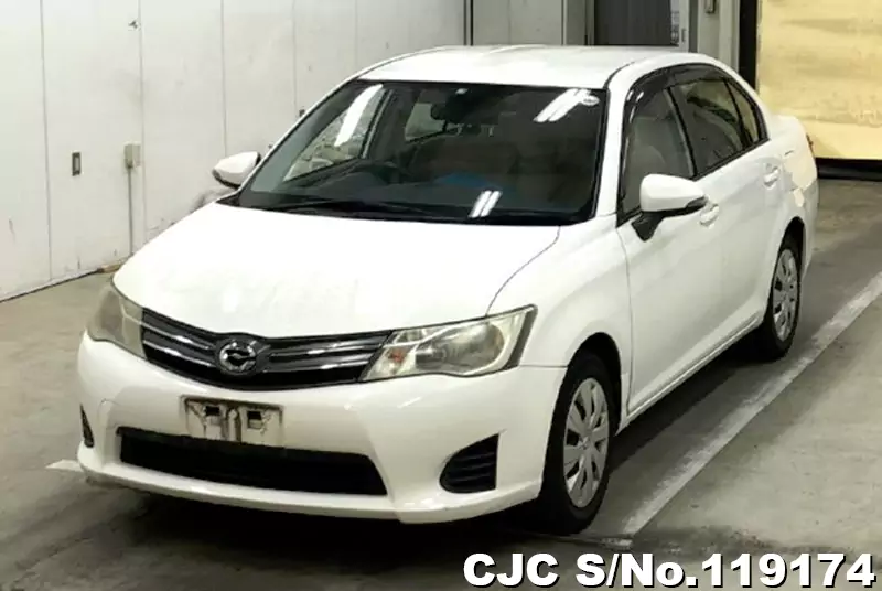 2013 Toyota / Corolla Axio Stock No. 119174
