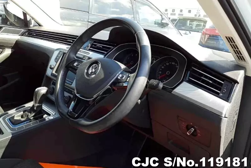 2015 Volkswagen / Passat Stock No. 119181