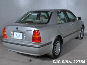 Toyota / Progres 2001 2.5 Petrol