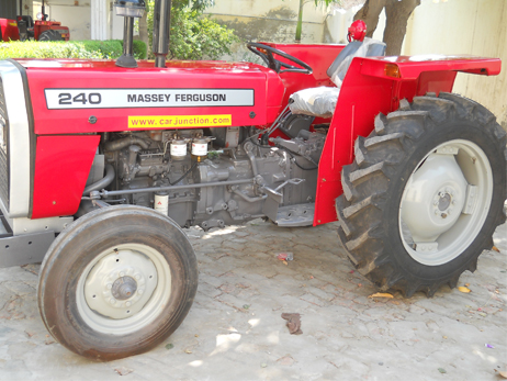 Massey Ferguson / MF-240 2004  Diesel
