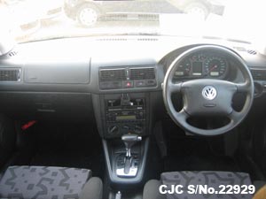 Volkswagen Golf car