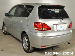 Toyota / Ipsum 2002 2.4 Petrol