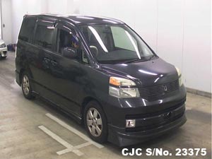 Toyota / Voxy 2003 2.0 Petrol