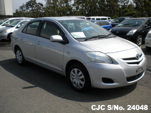 Toyota / Belta 2007 1.0 Petrol