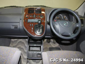 Mercedes Benz V230 Steering View