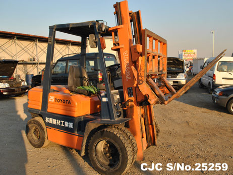 Toyota / Forklift   Diesel