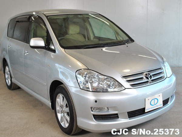 Toyota / Ipsum 2004 2.4 Petrol