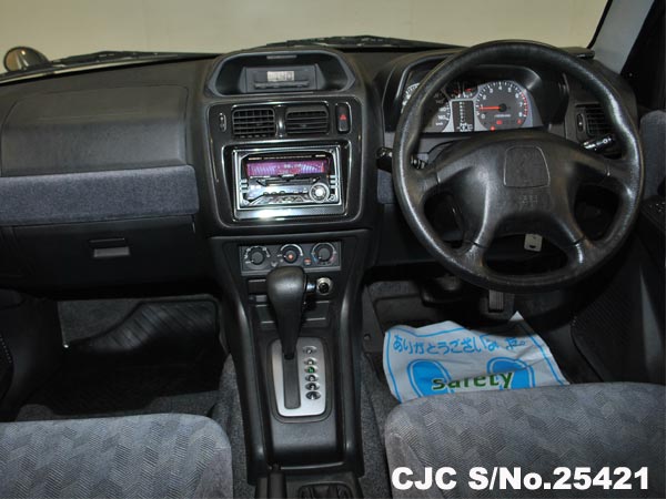 Steering View of Mitsubishi Pajero io