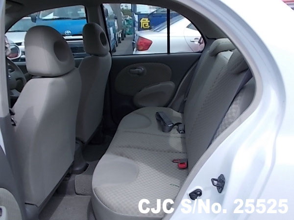 Online deal of Nissan March