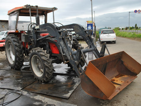 Massey Ferguson / MF-374   Diesel
