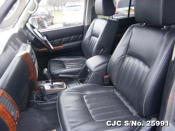 Nissan Patrol Steering View