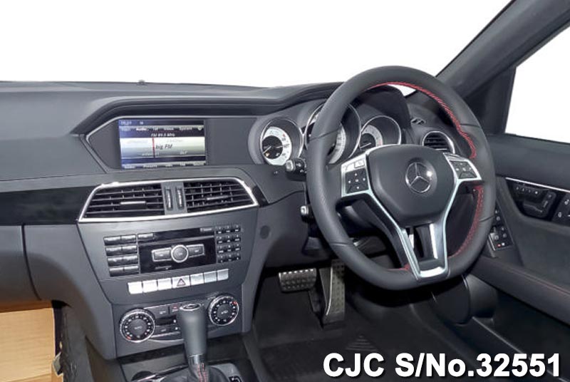 Mercedes Benz steering view