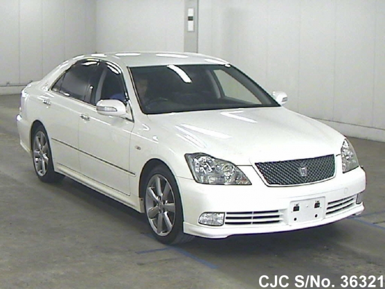 2004 Toyota / Crown Stock No. 36321