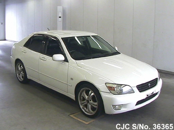 1999 Toyota / Altezza Stock No. 36365