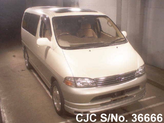 1998 Toyota / Granvia Stock No. 36666