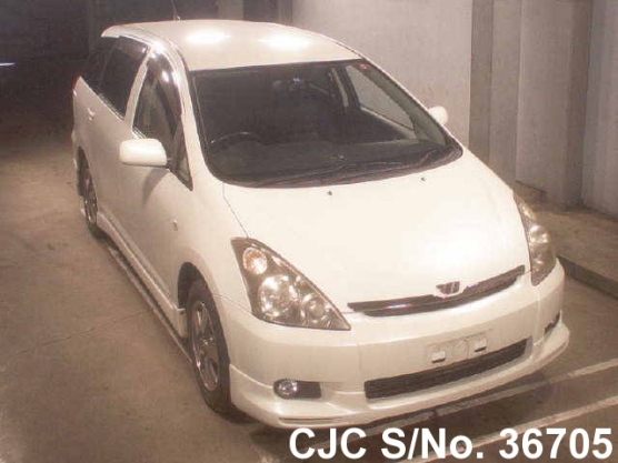 2004 Toyota / Wish Stock No. 36705