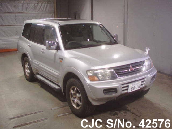 2002 Mitsubishi / Pajero Stock No. 42576