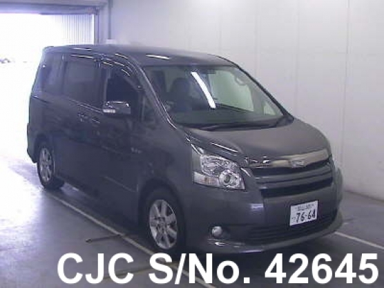 2007 Toyota / Noah Stock No. 42645