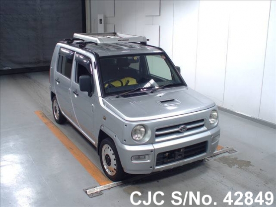 2004 Daihatsu / Naked Stock No. 42849