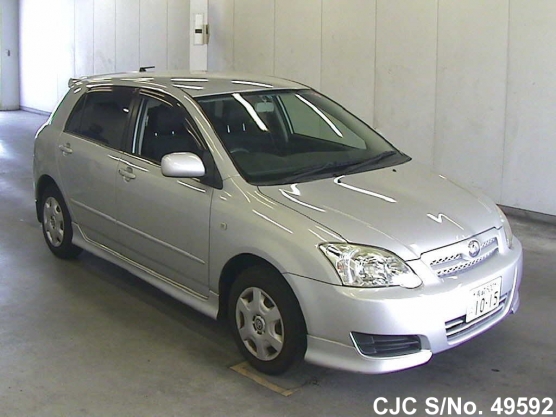 2004 Toyota / Allex Stock No. 49592