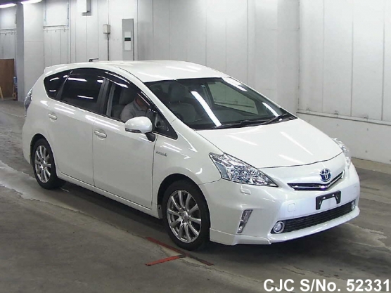2013 Toyota / Prius Alpha Stock No. 52331