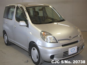 Toyota / Funcargo 2000 1.3 Petrol