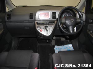 Toyota / Wish 2004 1.8 Petrol