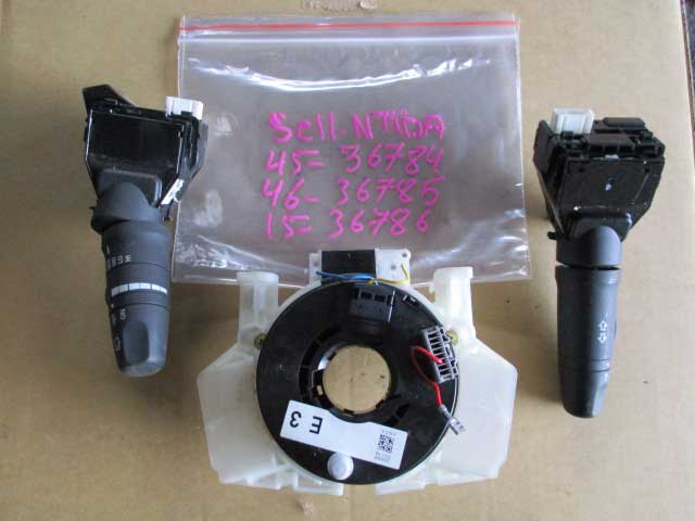 Used Nissan Tiida COMBINATION SWITCH FOR HEAD LIGHT