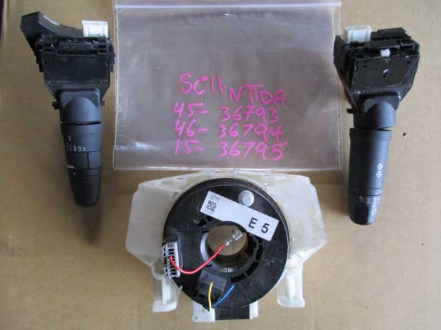 Used Nissan Tiida COMBINATION SWITCH FOR WIPERS
