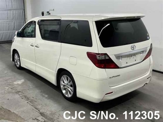Toyota Alphard in White for Sale Image 1