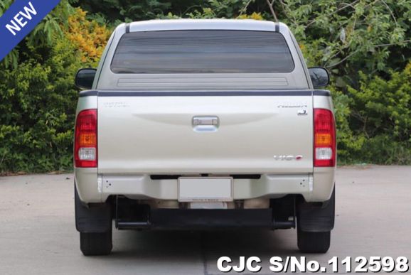 Toyota Hilux in Beige for Sale Image 5