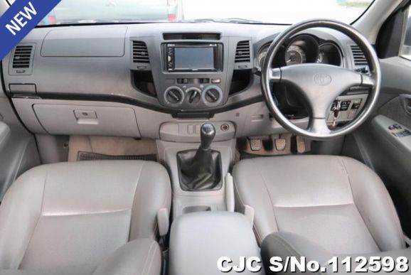Toyota Hilux in Beige for Sale Image 6