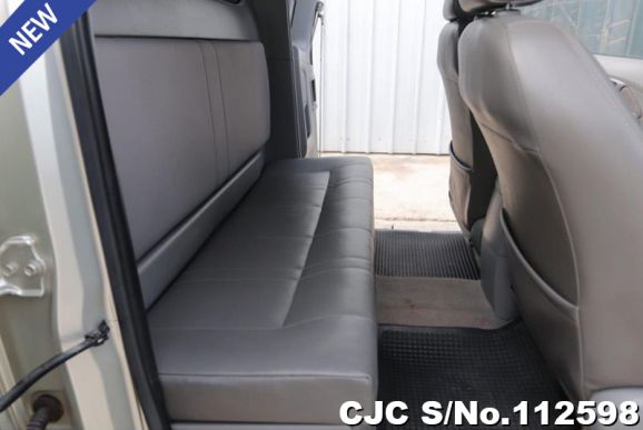 Toyota Hilux in Beige for Sale Image 10