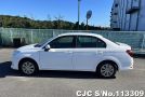 Toyota Corolla Axio in White for Sale Image 6