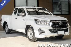 2019 Toyota / Hilux / Revo Stock No. 114037