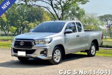 2019 Toyota / Hilux / Revo Stock No. 114041