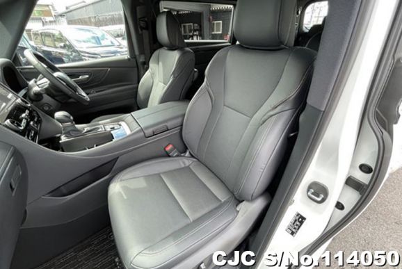 Toyota Alphard in Pearl for Sale Image 11