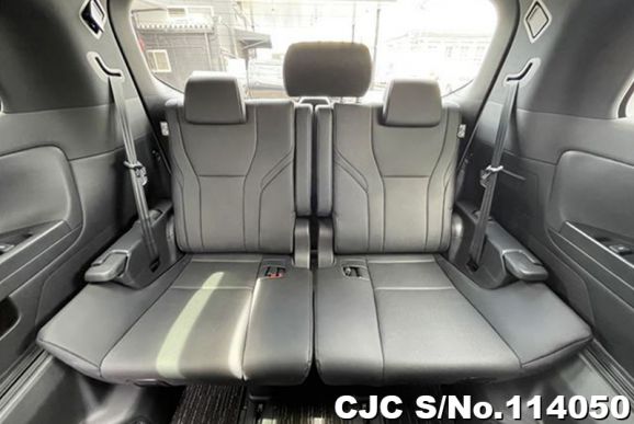 Toyota Alphard in Pearl for Sale Image 16