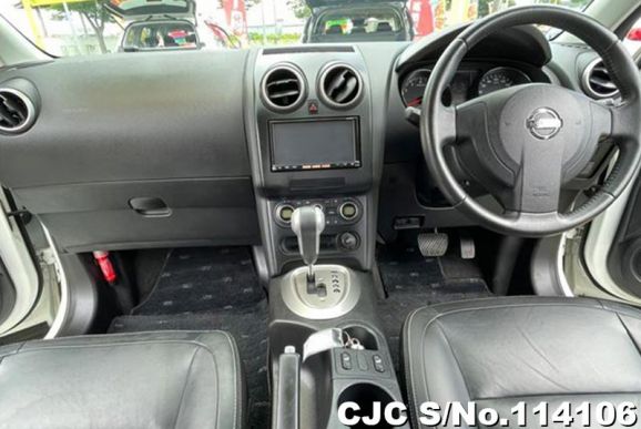 Nissan Dualis in White for Sale Image 9