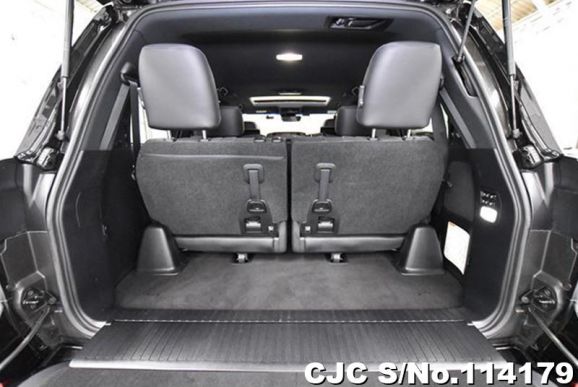 Lexus LX 570 in Black for Sale Image 8